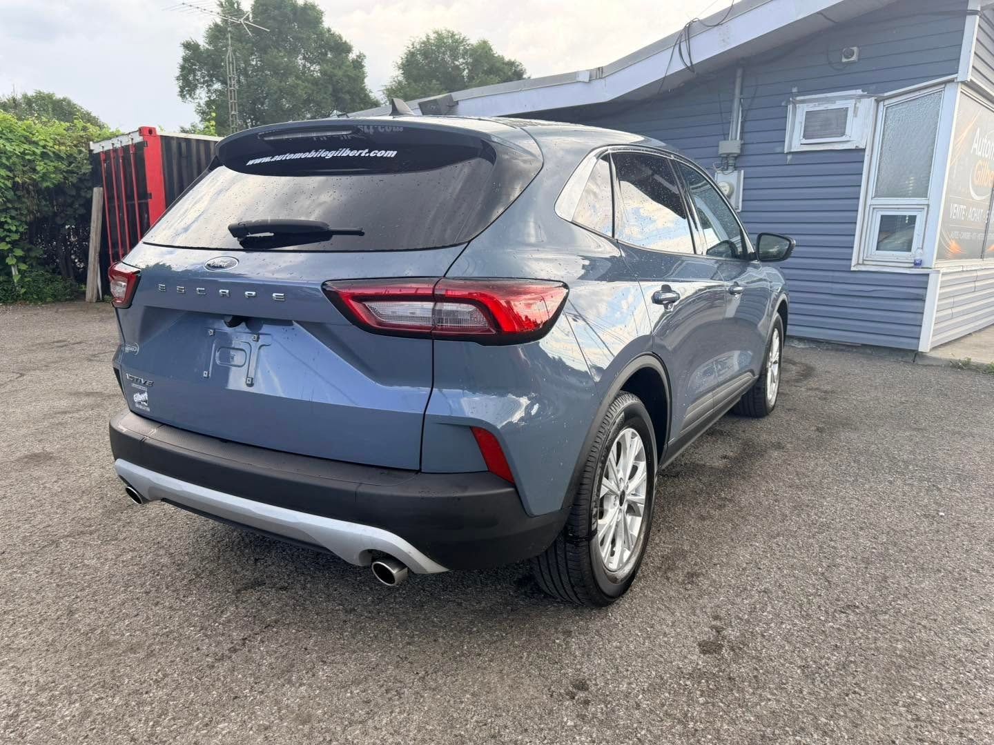 Ford Escape 2023 - Thumbnail 3