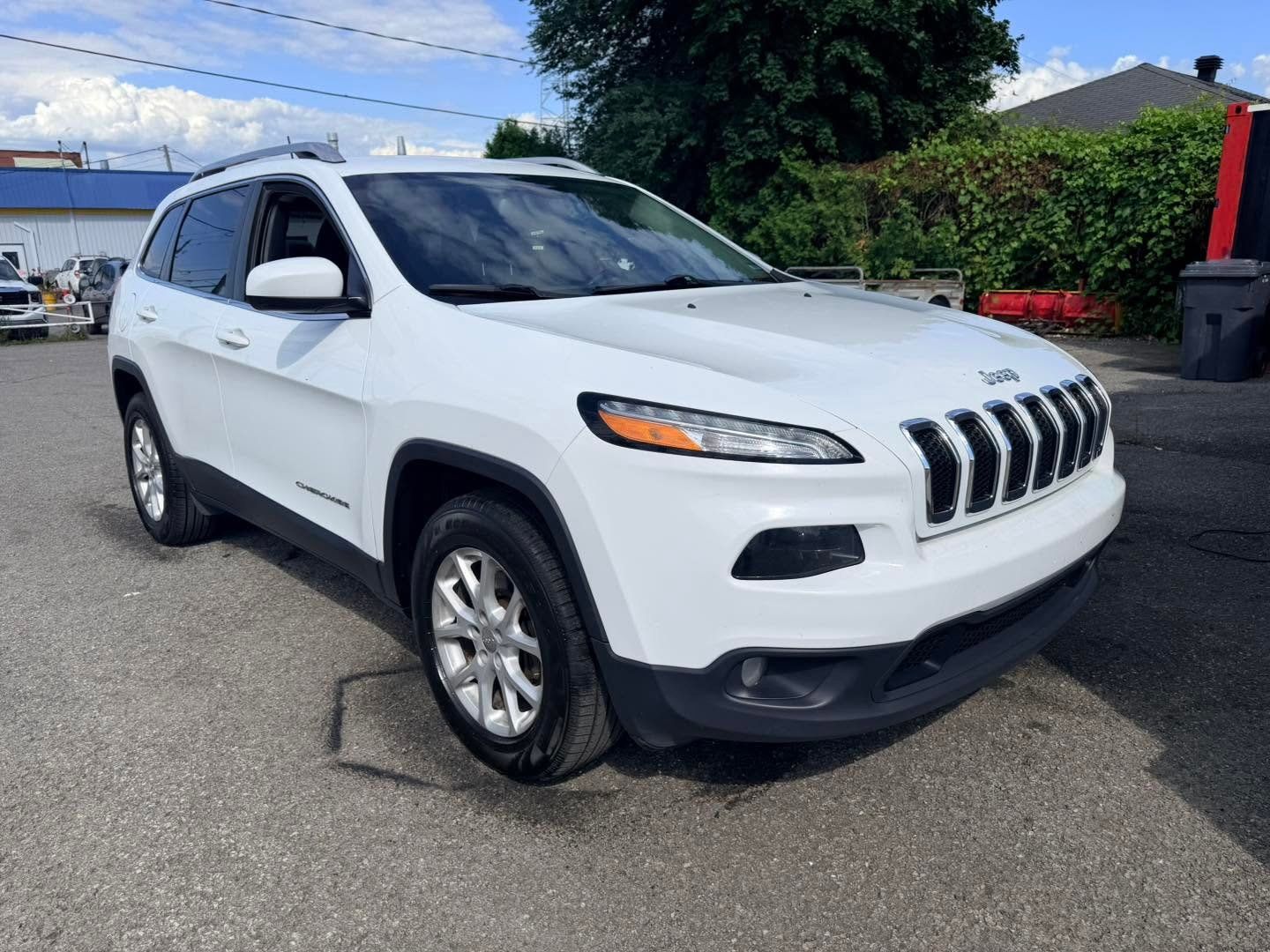 Jeep Cherokee 2017 - Thumbnail 1