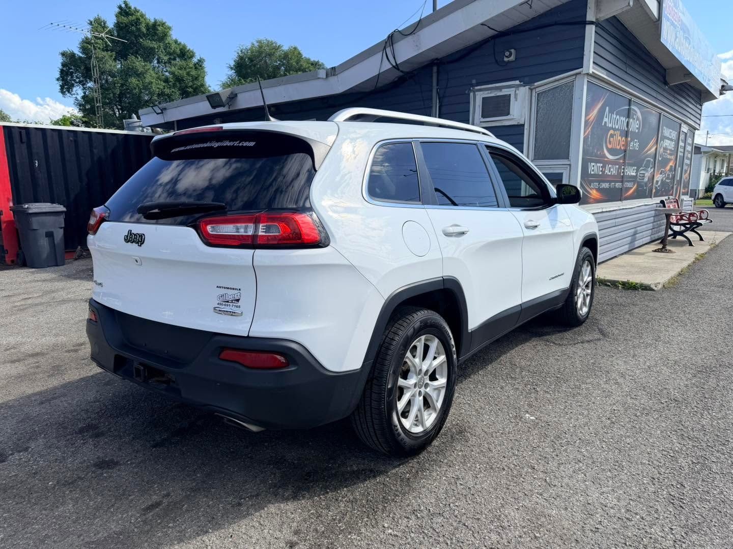 Jeep Cherokee 2017 - Thumbnail 3