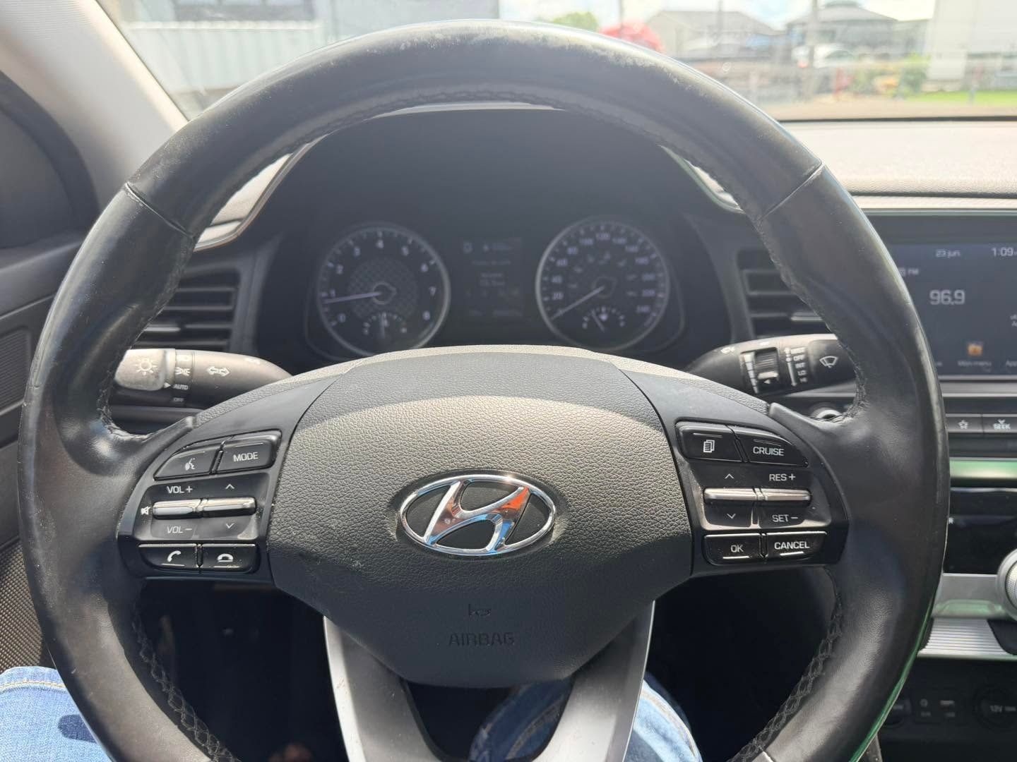 Hyundai Elantra 2020 - Thumbnail 9