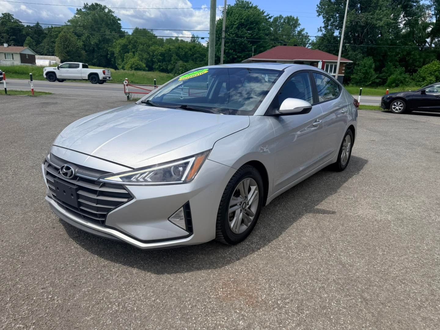 Hyundai Elantra 2020 - Thumbnail 2